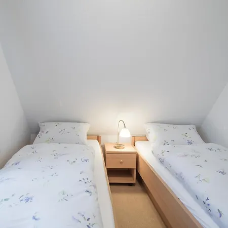 Direkt Am Deich - Oland Im Gaestehaus Am Badedeich